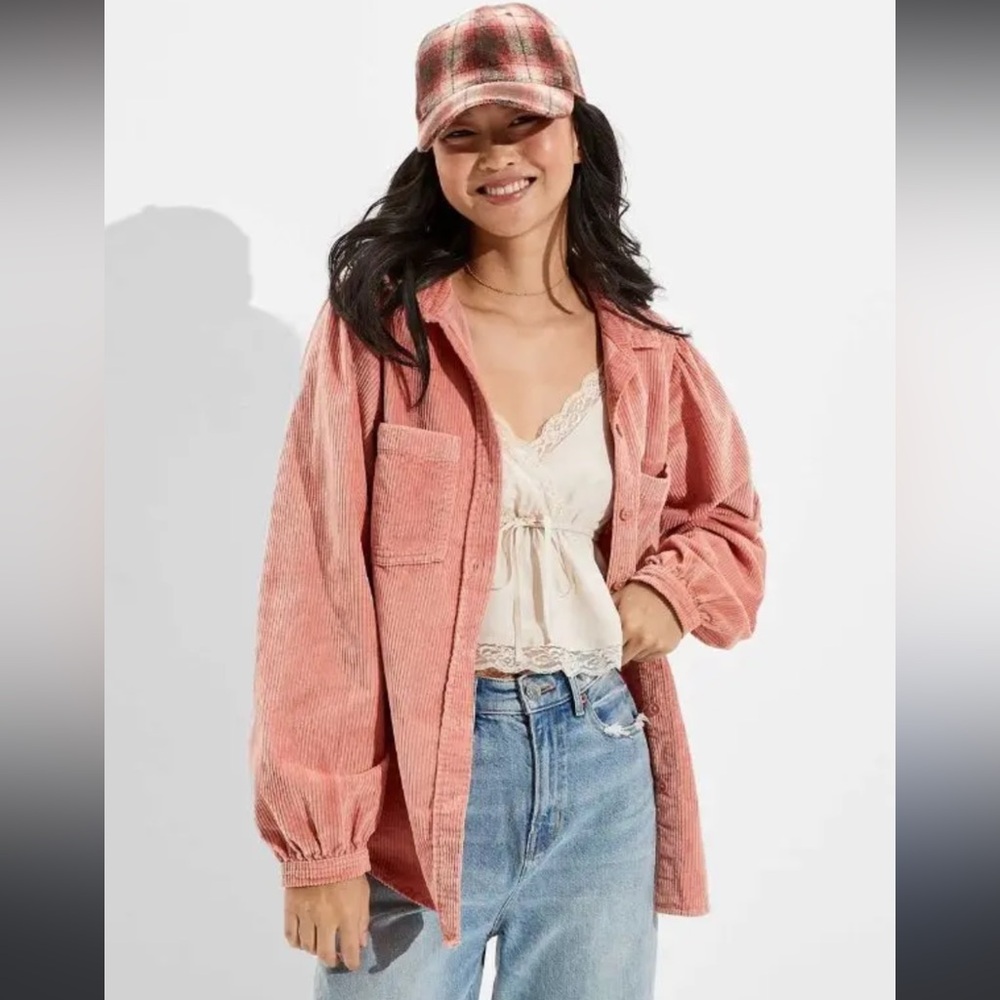 American Eagle Oversized Corduroy Button Up Size Small